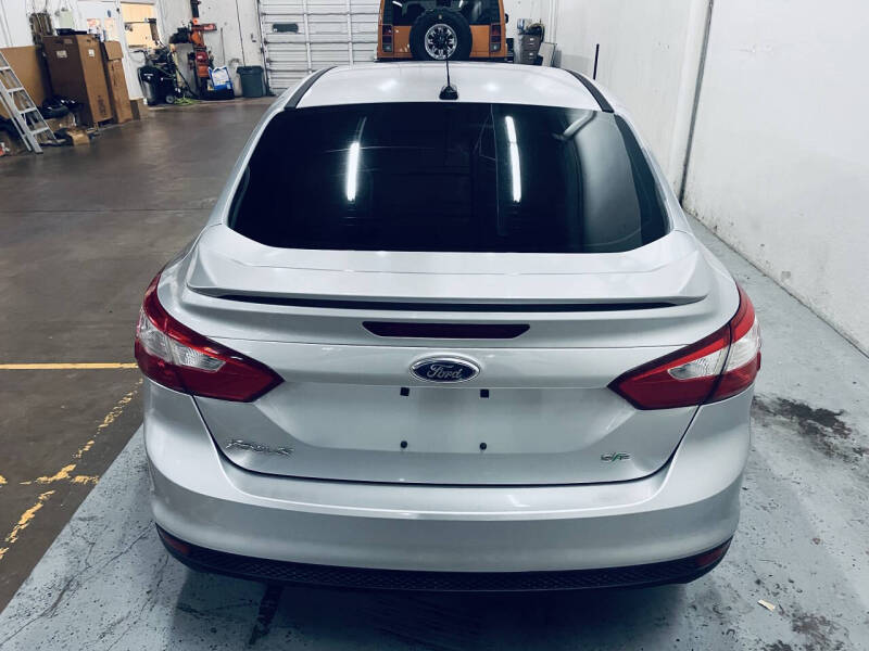 2012 Ford Focus SE