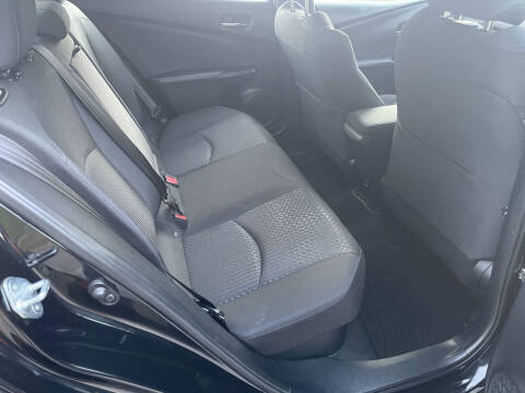 2016 Toyota Prius Three Touring