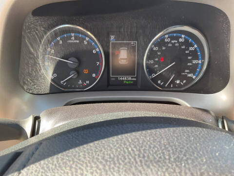 2017 Toyota RAV4 Platinum