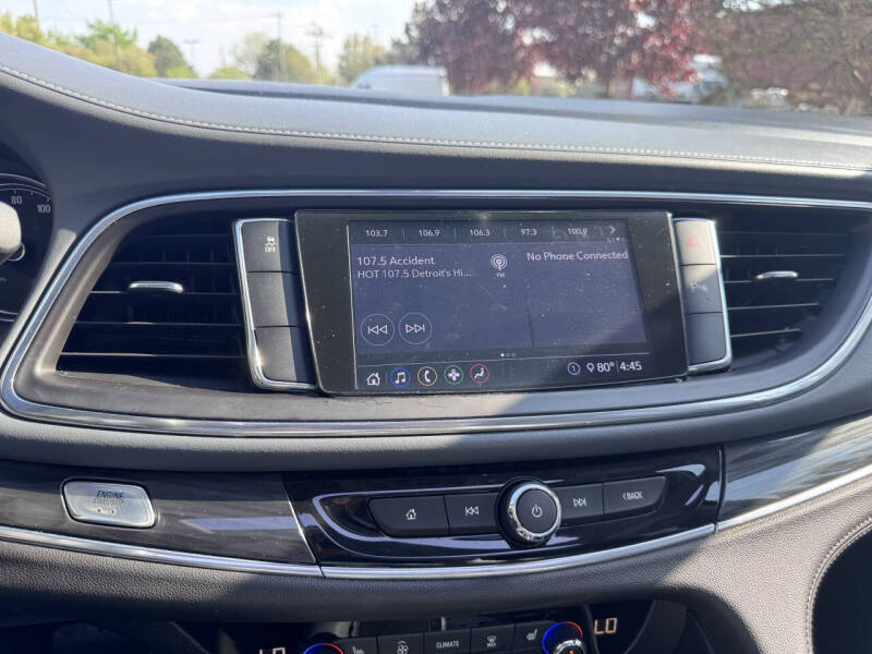 2020 Buick Enclave Essence