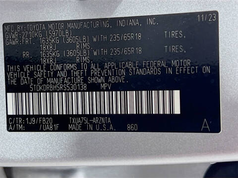 2024 Toyota Highlander LE