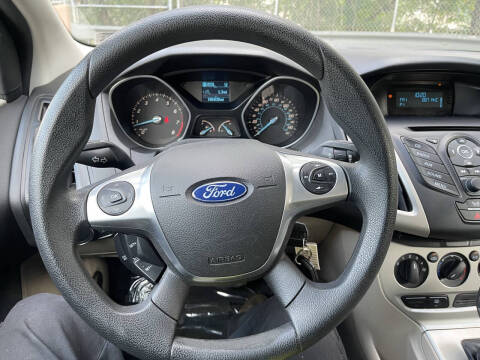 2012 Ford Focus SE