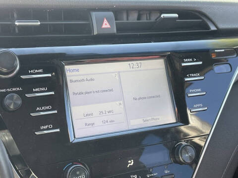 2018 Toyota Camry SE