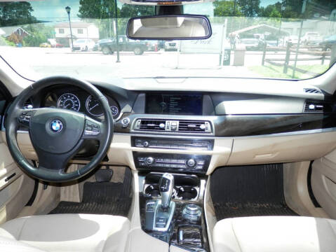 2012 BMW 5 Series 528i
