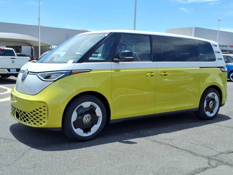 2025 Volkswagen ID. Buzz Pro S Plus 4Motion