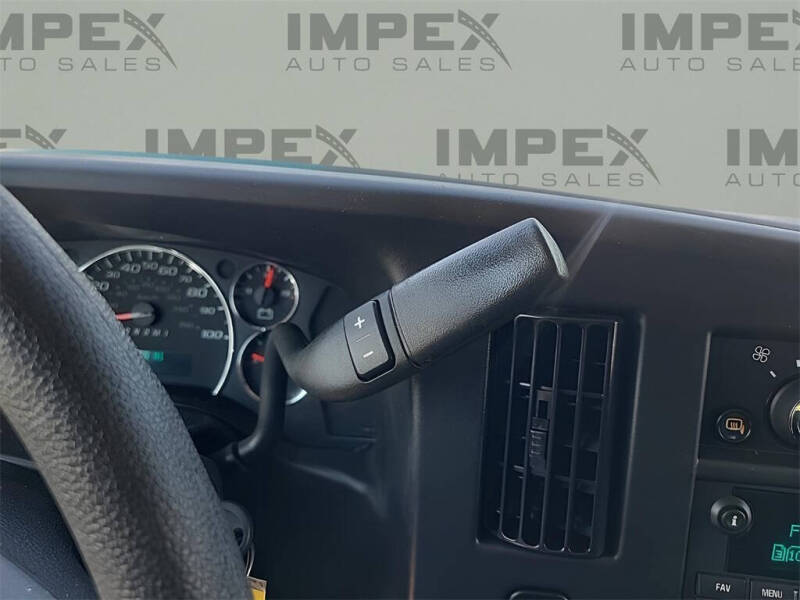 2023 GMC Savana 2500