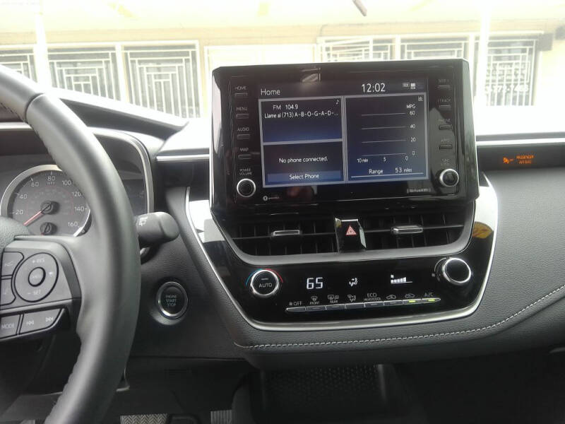 2022 Toyota Corolla Hatchback SE