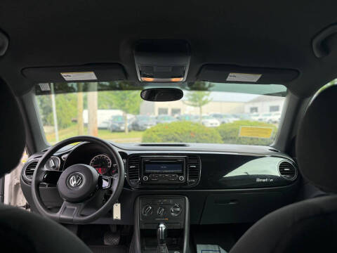 2013 Volkswagen Beetle 2.5L Entry PZEV