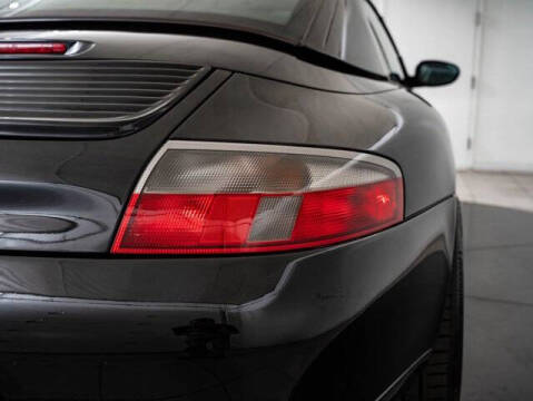 2001 Porsche 911 Carrera
