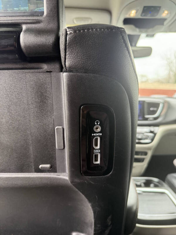 2018 Chrysler Pacifica Touring L Plus