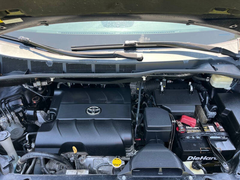 2016 Toyota Sienna Limited 7-Passenger