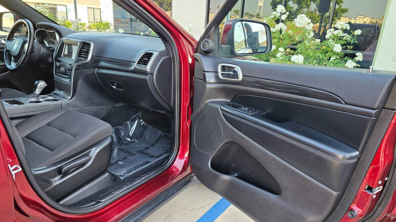 2021 Jeep Grand Cherokee Laredo E