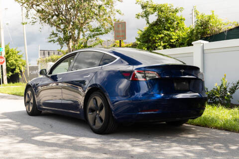 2020 Tesla Model 3 Standard Range