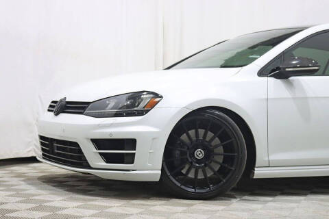 2017 Volkswagen Golf R 4Motion