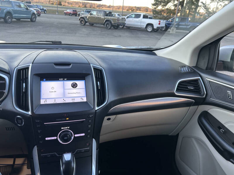 2016 Ford Edge Titanium