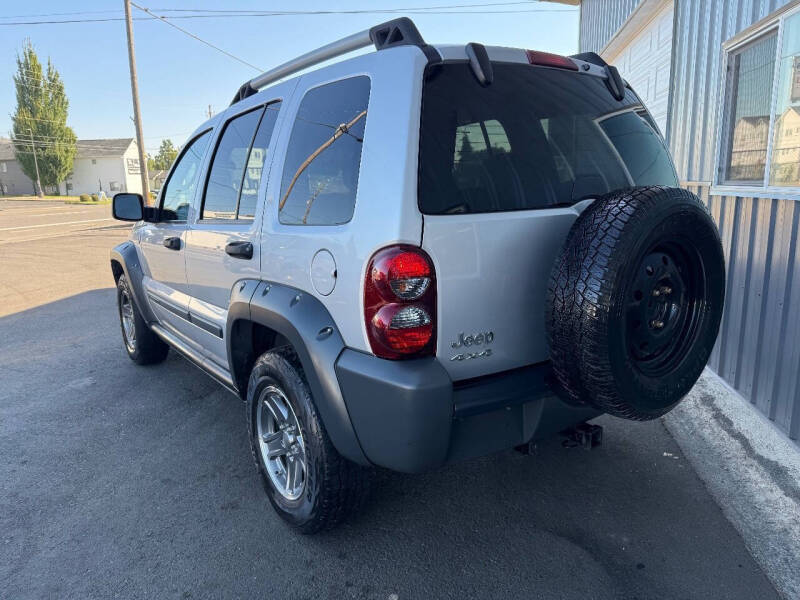 2005 Jeep Liberty Renegade