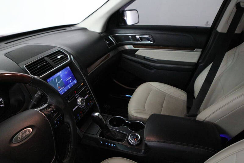 2018 Ford Explorer Platinum