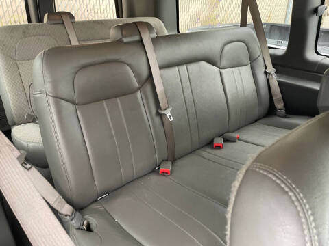 2017 Chevrolet Express LS 2500