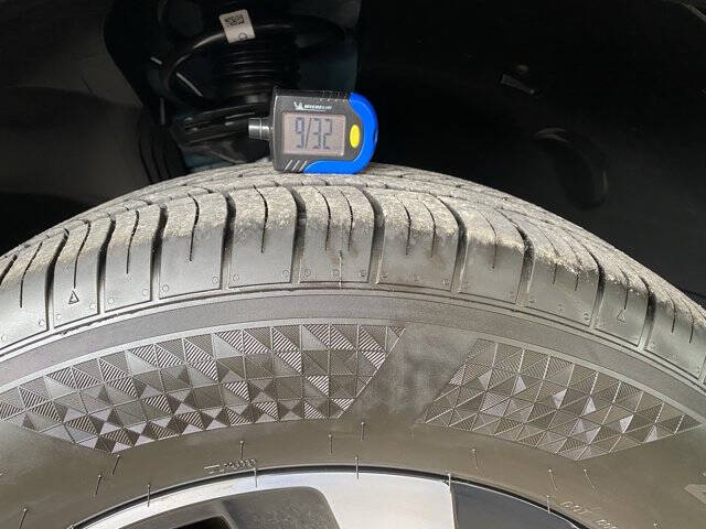 2025 Volkswagen Atlas Cross Sport SE 4Motion