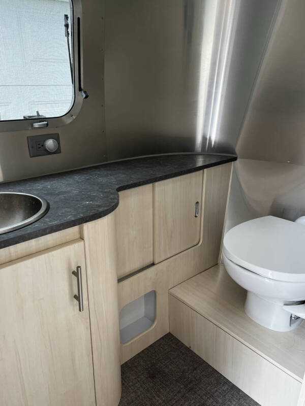 2021 Airstream Flying Cloud