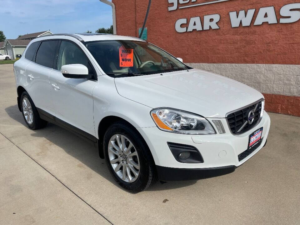 2010 Volvo XC60 for sale at Illinois Auto Wholesalers in Tolono, IL