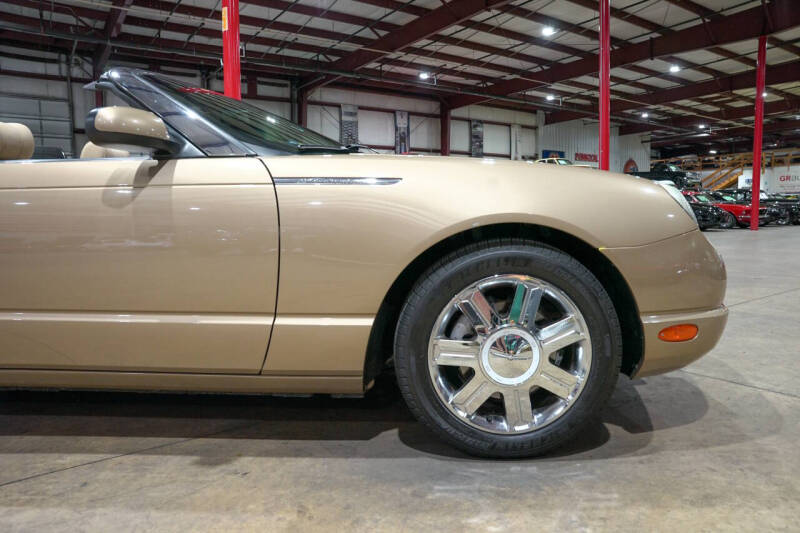 2005 Ford Thunderbird Deluxe