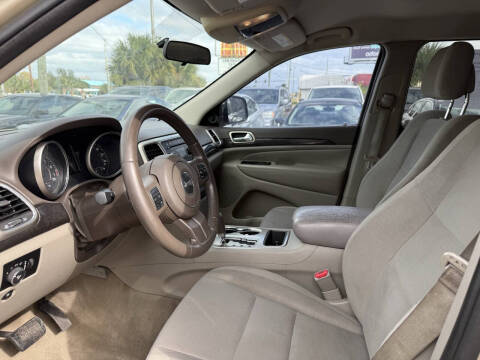 2011 Jeep Grand Cherokee Laredo