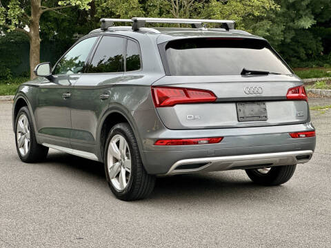 2018 Audi Q5 2.0T quattro Premium