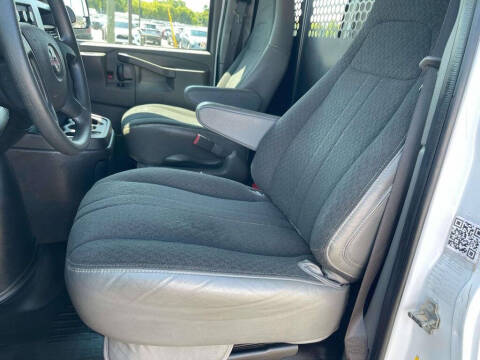 2023 GMC Savana 2500