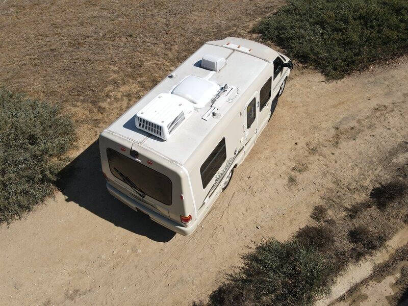 2002 Winnebago Rialta 22QD