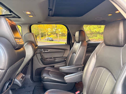 2011 GMC Acadia Denali