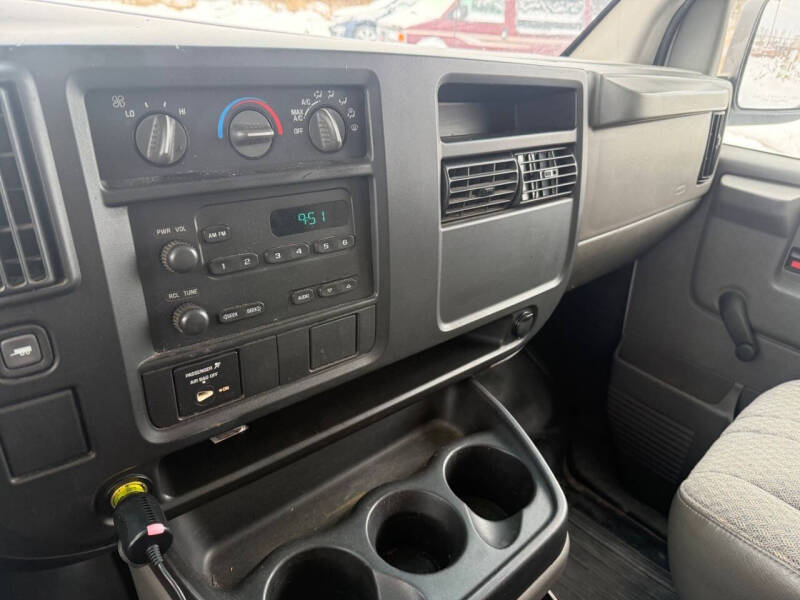 2006 GMC Savana 2500