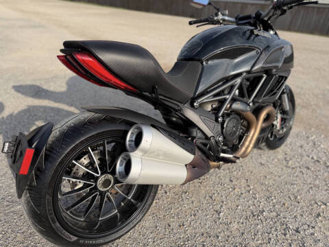 2011 Ducati Diavel Carbon