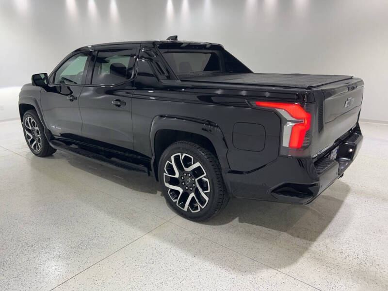 2024 Chevrolet Silverado EV RST