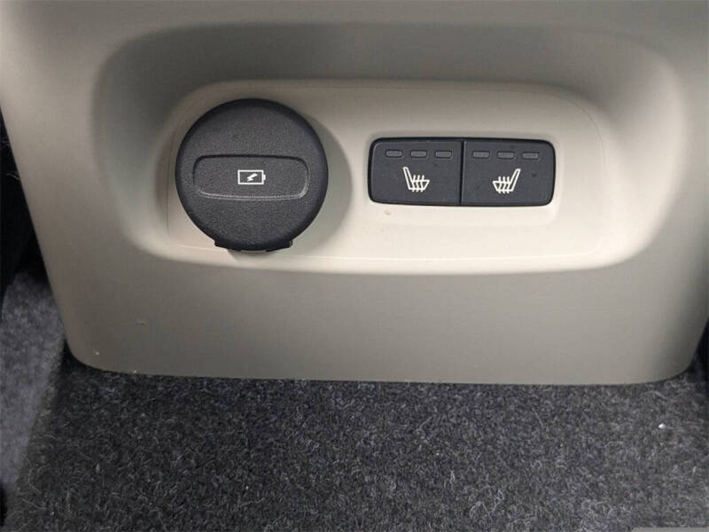 2021 Volvo XC40 T5 Momentum