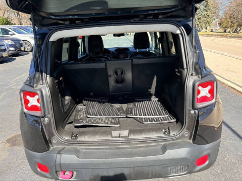 2017 Jeep Renegade Deserthawk