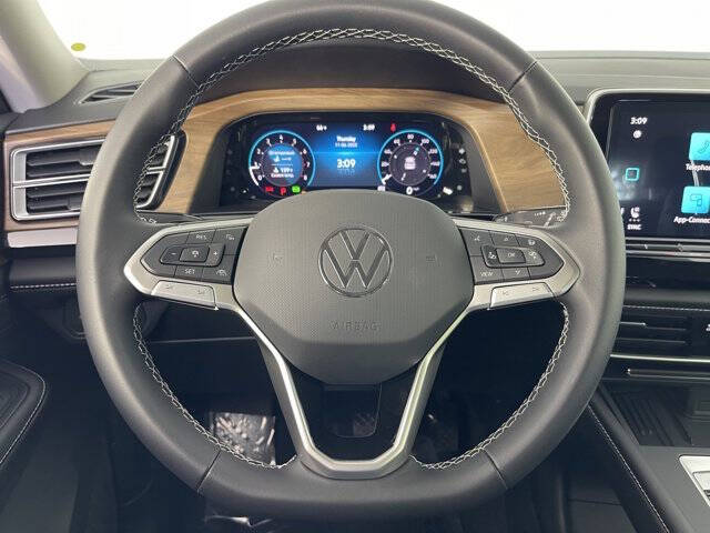 2026 Volkswagen Atlas SE