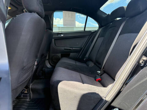 2017 Mitsubishi Lancer LE