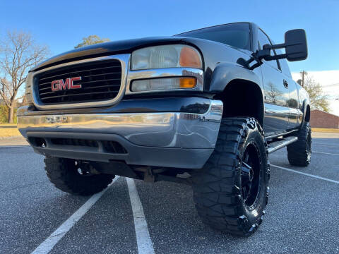 2000 GMC Sierra 2500 for sale at Lenoir Auto in Hickory NC