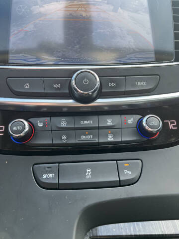 2017 Buick LaCrosse Essence