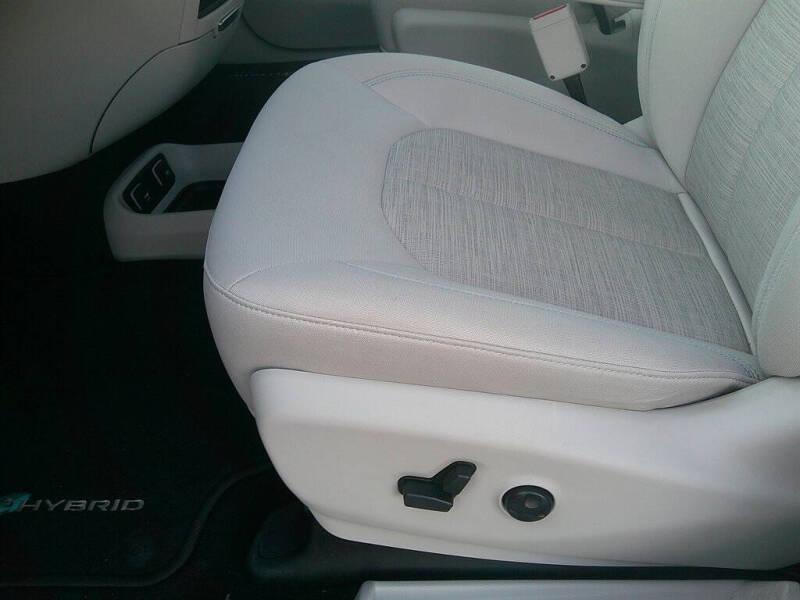 2017 Chrysler Pacifica Hybrid Touring Plus