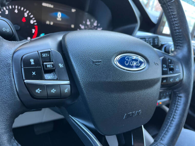 2020 Ford Escape SEL