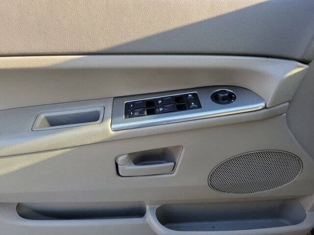 2006 Jeep Grand Cherokee Laredo