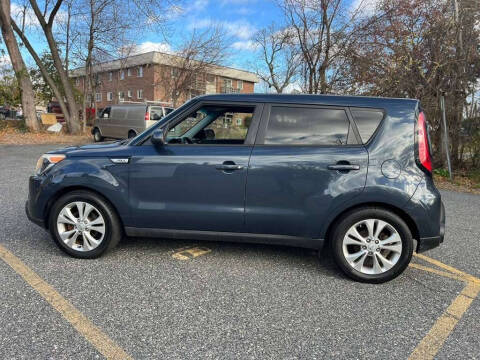 2015 Kia Soul +