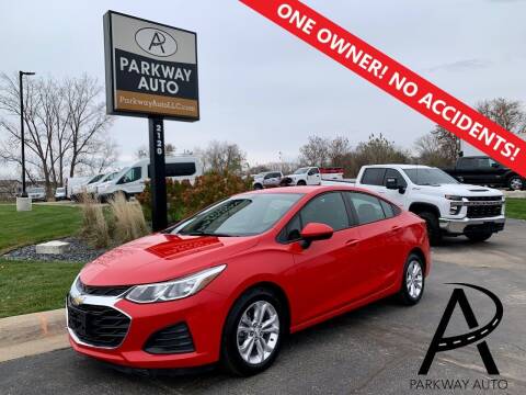 2019 Chevrolet Cruze for sale at PARKWAY AUTO in Hudsonville MI