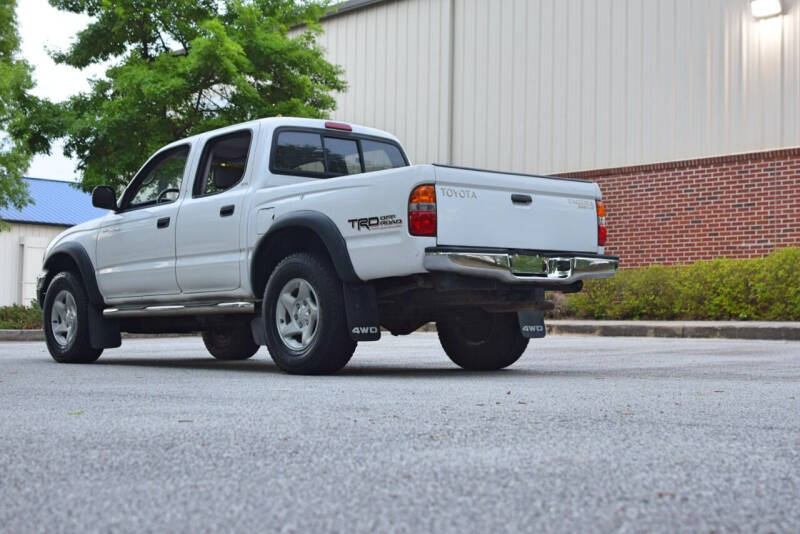 2003 Toyota Tacoma Base photo 16