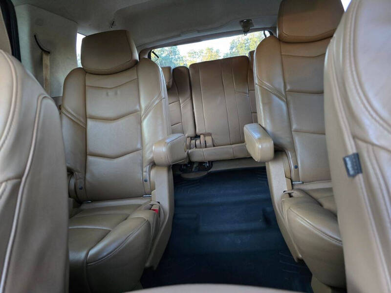 2016 Cadillac Escalade Platinum