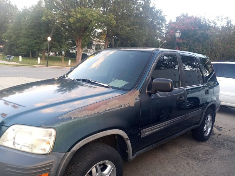 1997 Honda CR-V for sale at ROBINSON AUTO BROKERS in Dallas NC