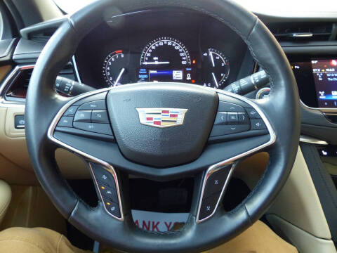 2017 Cadillac XT5 Luxury