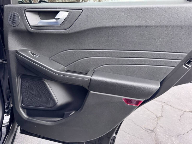 2026 Ford Escape Hybrid Platinum